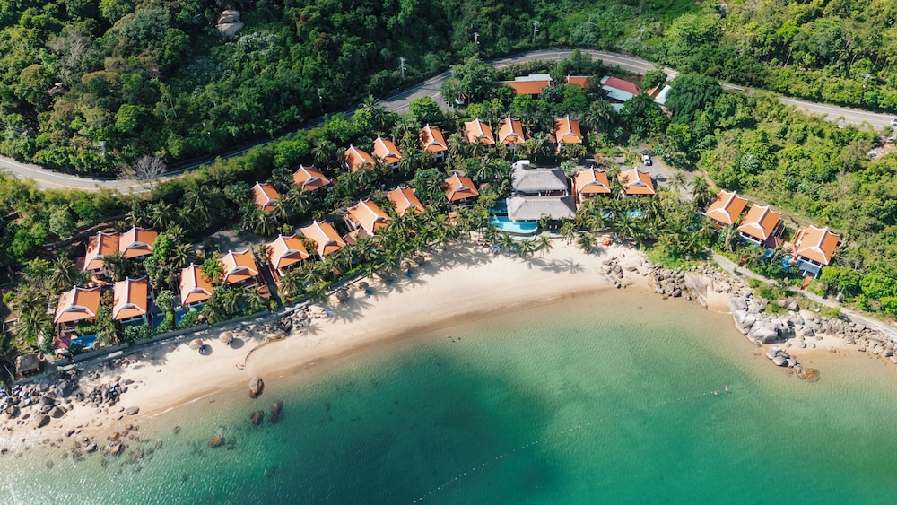 Son Tra Resort — Da Nang — photo 2