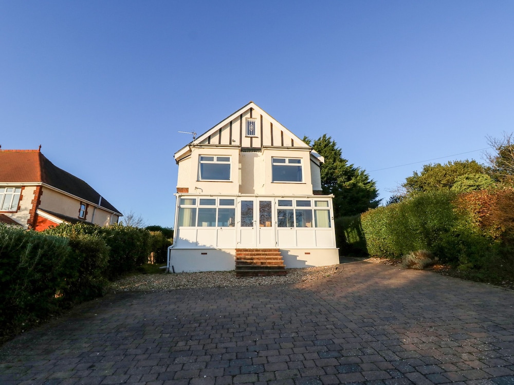 5 The Mall in Sandown, United Kingdom