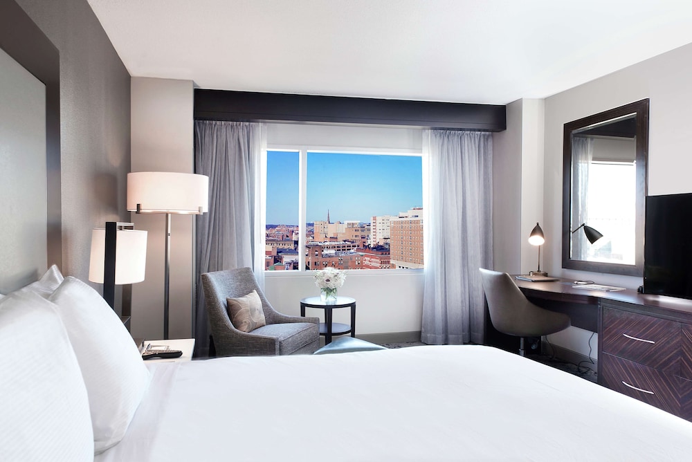 Hilton Baltimore Inner Harbor - photo 22