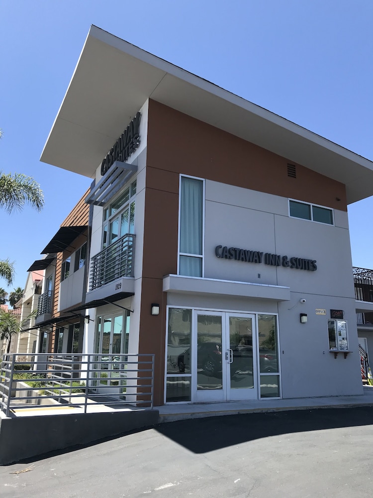 Castaway Motel in Orange, United States