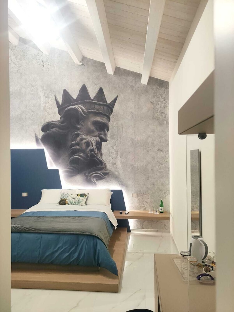 Luxury Room Lauria — 4-Star Luxury Hotel in Gela, Italy