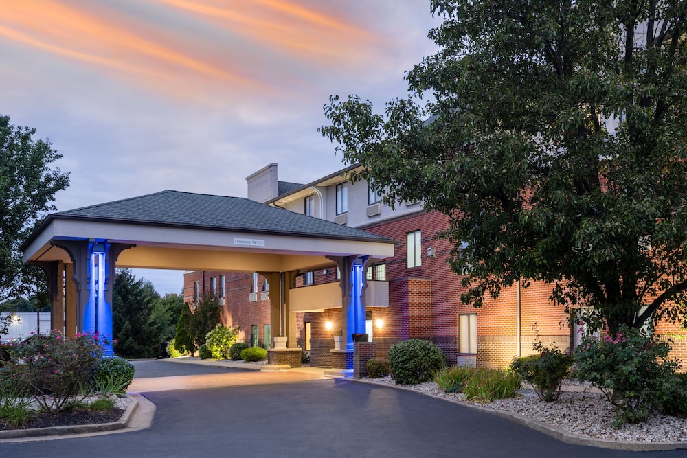 Holiday Inn Express Corydon by IHG - photo 59