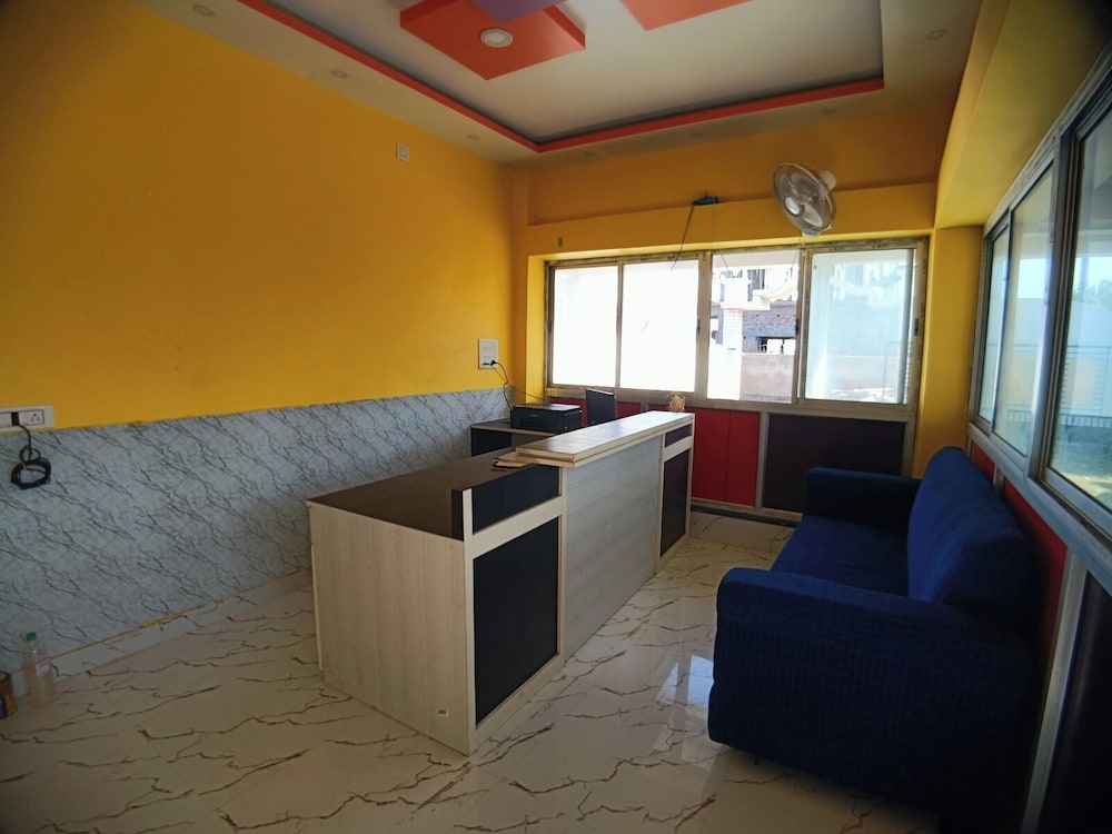 Relax Resort in Tajpur, India