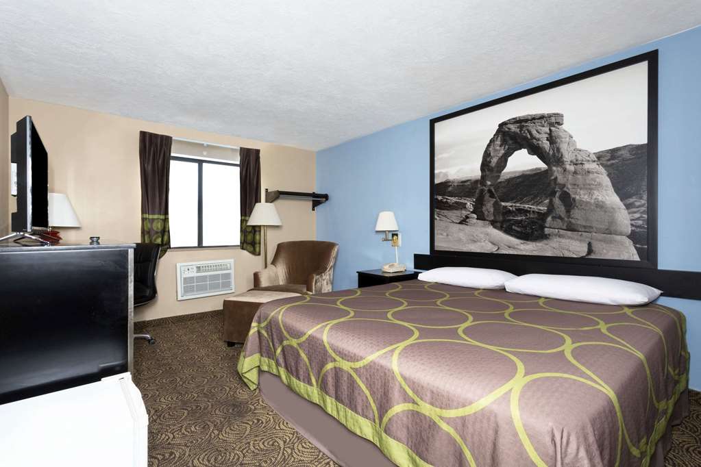 Super 8 by Wyndham Logan - photo 13
