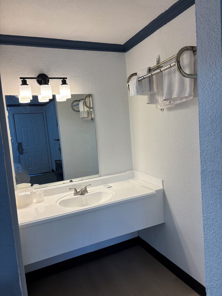 Jet Inn Motel - photo 17