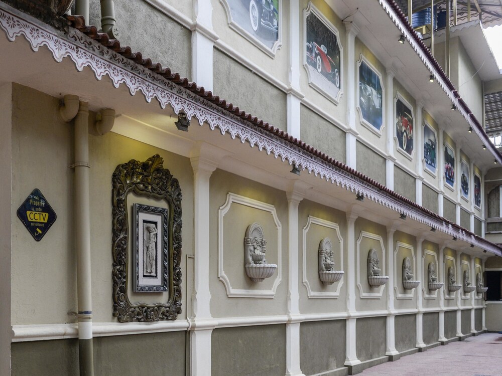 Oyo 850 Hotel River Palace — Solim