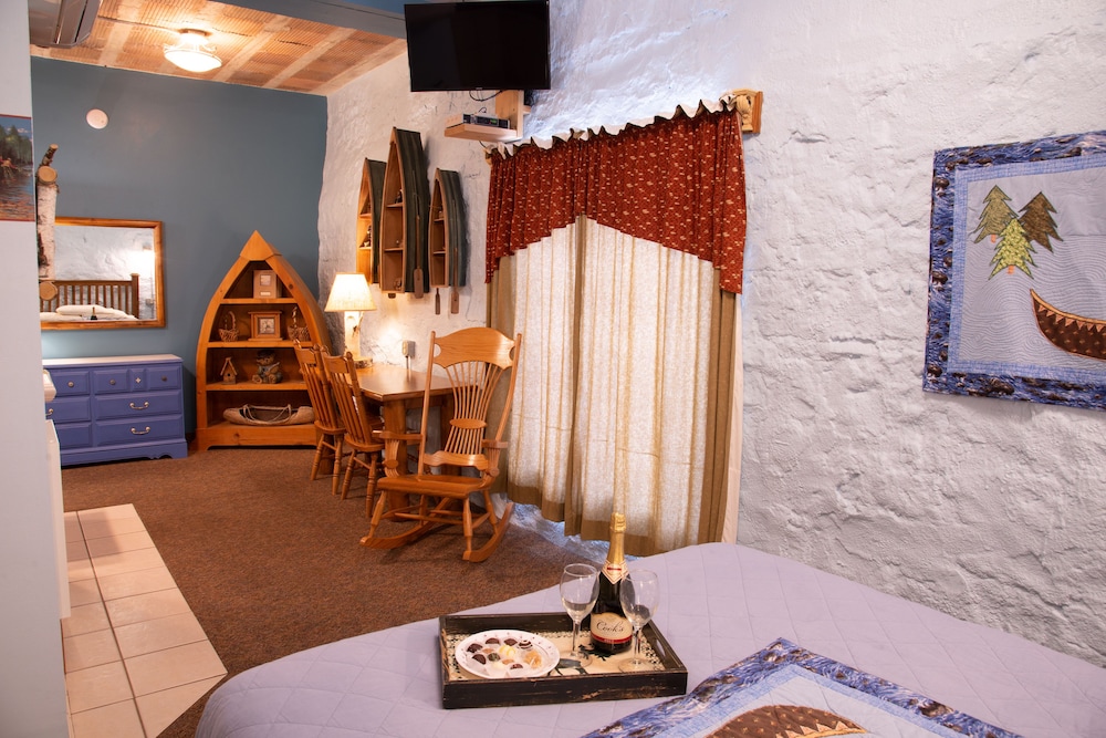 Stone Mill Hotel & Suites - photo 46
