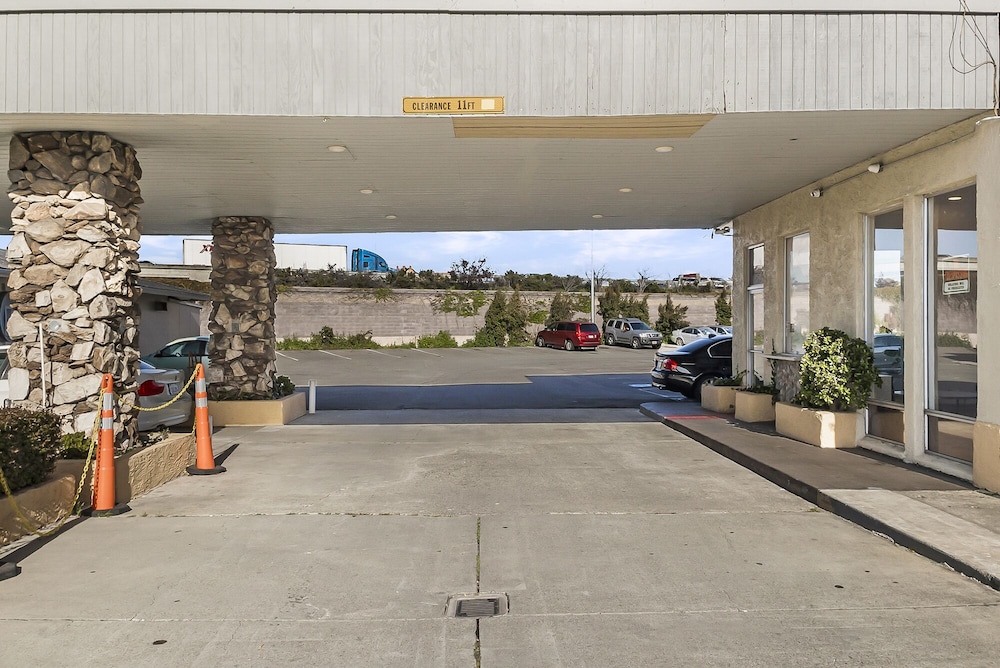 Heritage Inn Express Hayward - photo 31