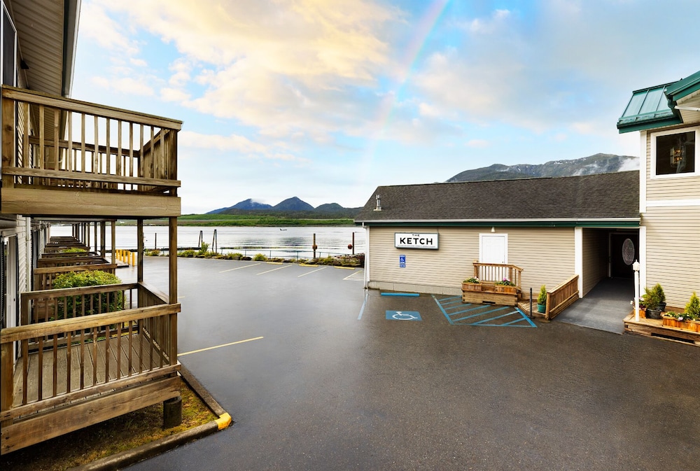 The Ketch Inn and Marina - photo 44