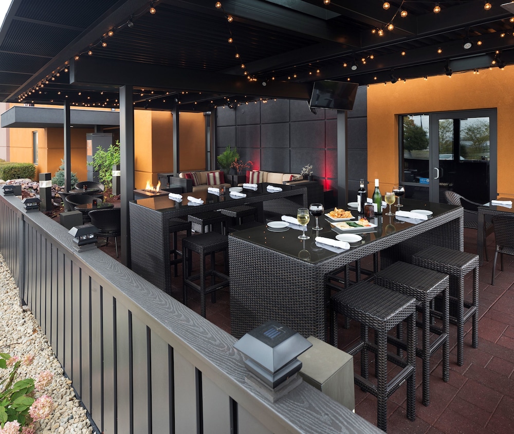 DoubleTree by Hilton Roseville Minneapolis - photo 31