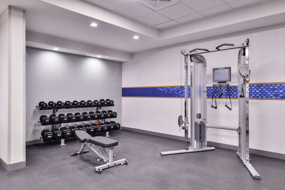 Hampton Inn & Suites Legacy Park Frisco - photo 46