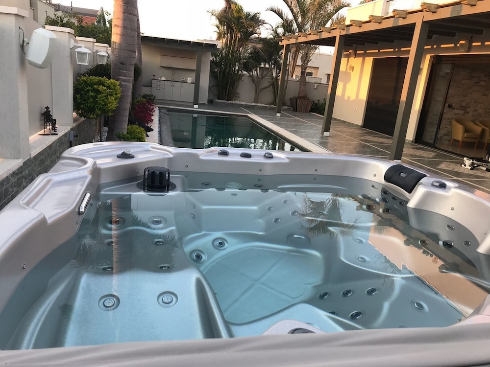 Vella Sul Mare — 4-Star Luxury Hotel in Ashkelon, Israel