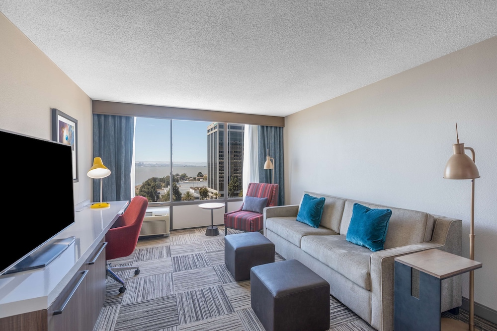 Hilton Garden Inn San Francisco Oakland Bay Bridge - photo 32
