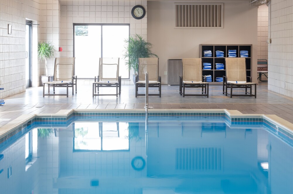 Delta Hotels by Marriott Detroit Novi - featured photo