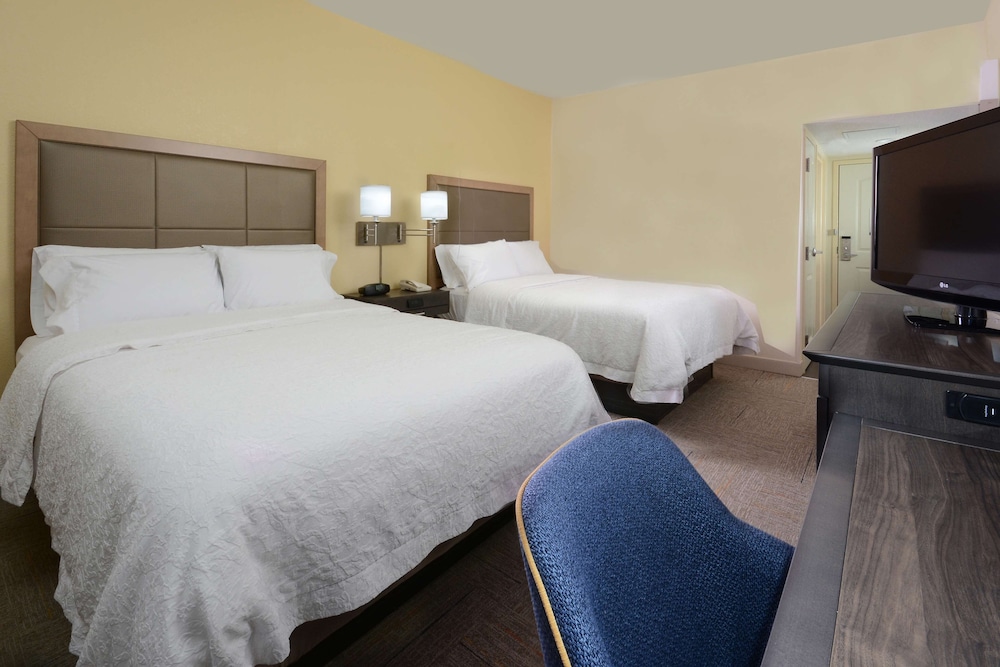 Hampton Inn High Point - photo 7