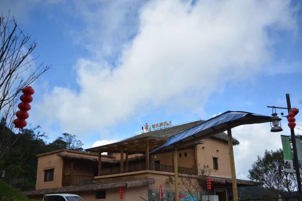 Clouds & Terraces Hotel in Yisa, People's Republic of China