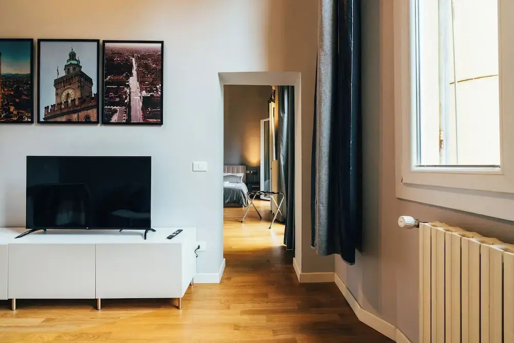Indipendenza Apartment City Center — 4-Star Luxury Hotel in Bologna, Italy