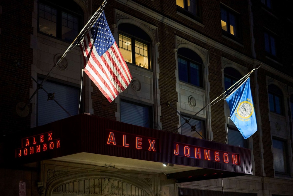 Hotel Alex Johnson Rapid City Curio Collection by Hilton - photo 85