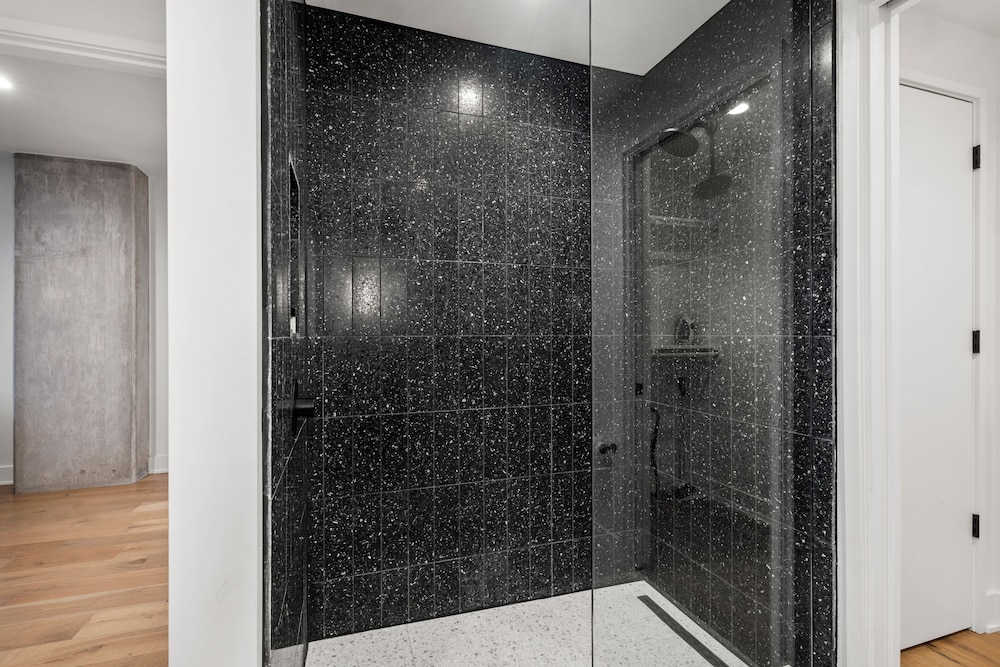 Austin Condo Hotel - photo 751