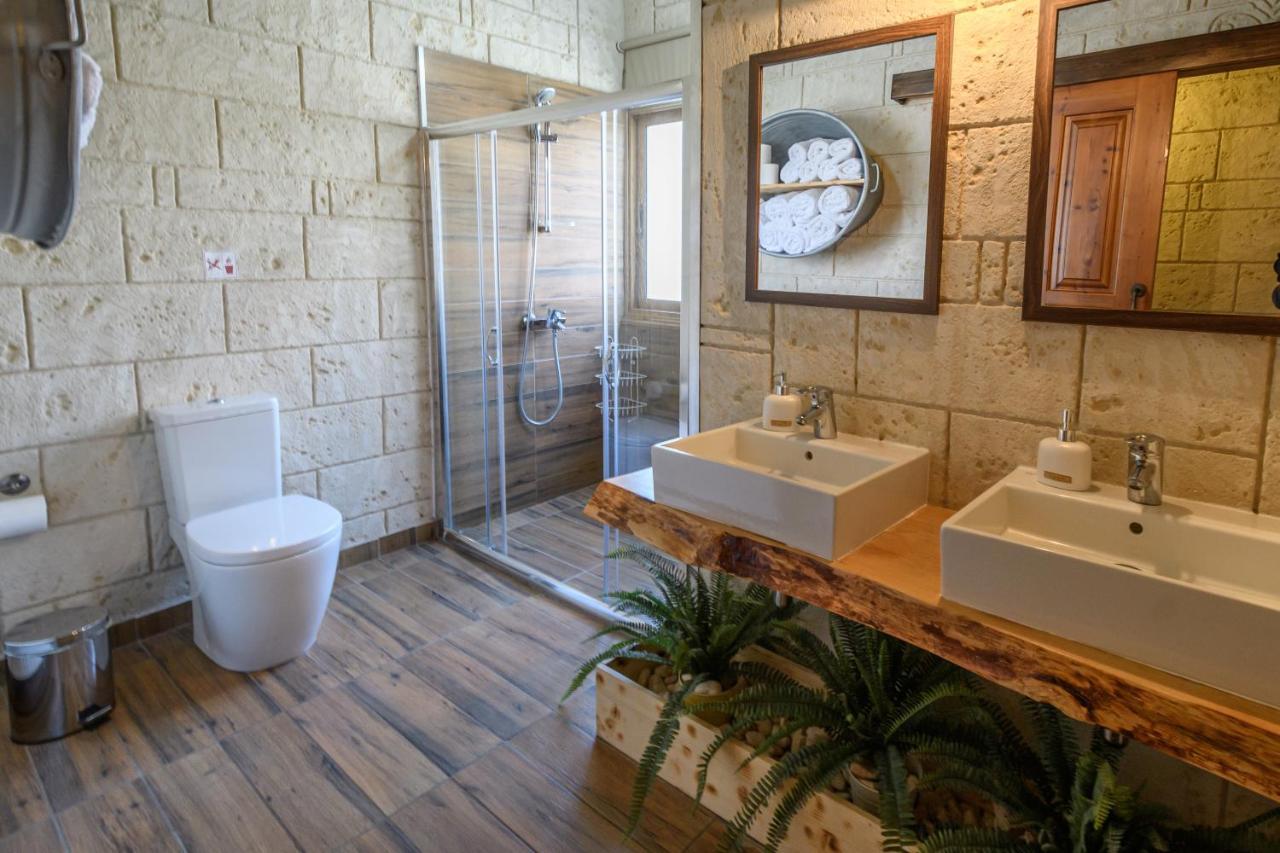 Vasiliou House