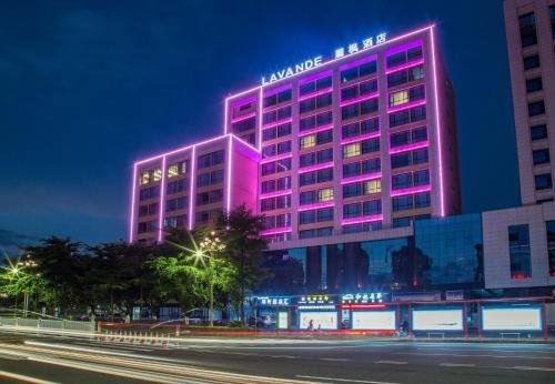 Lavande Hotel Qingyuan Sports Park Municipal Government in Qingyuan, People's Republic of China
