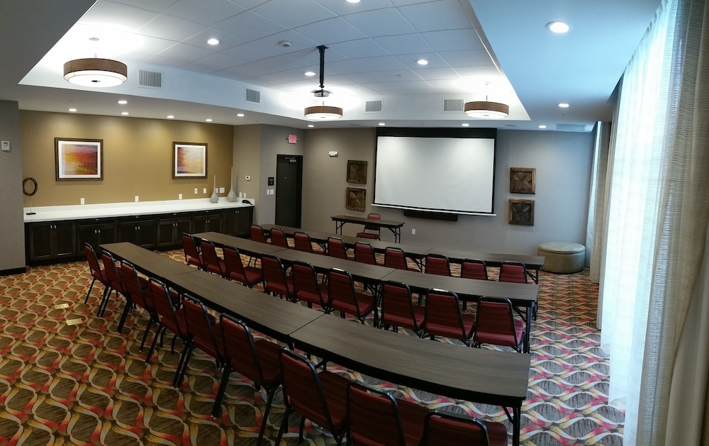 Hampton Inn & Suites Houston Atascocita - photo 78