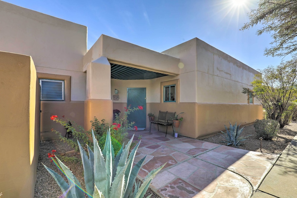 Tucson Home with Bbq And Patio 5 Mi To a Mountain — 4-Star Luxury Hotel in Tucson, United States