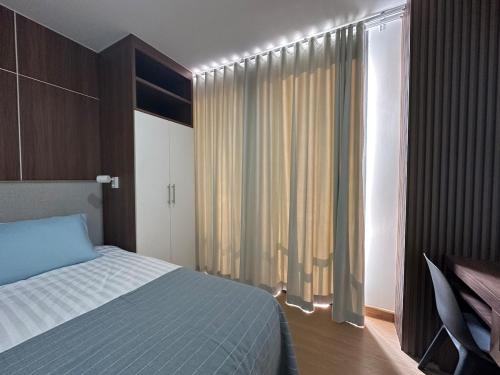 6th Avenue Sukhumvit BKK 301 BTS Asoke Nana MRT