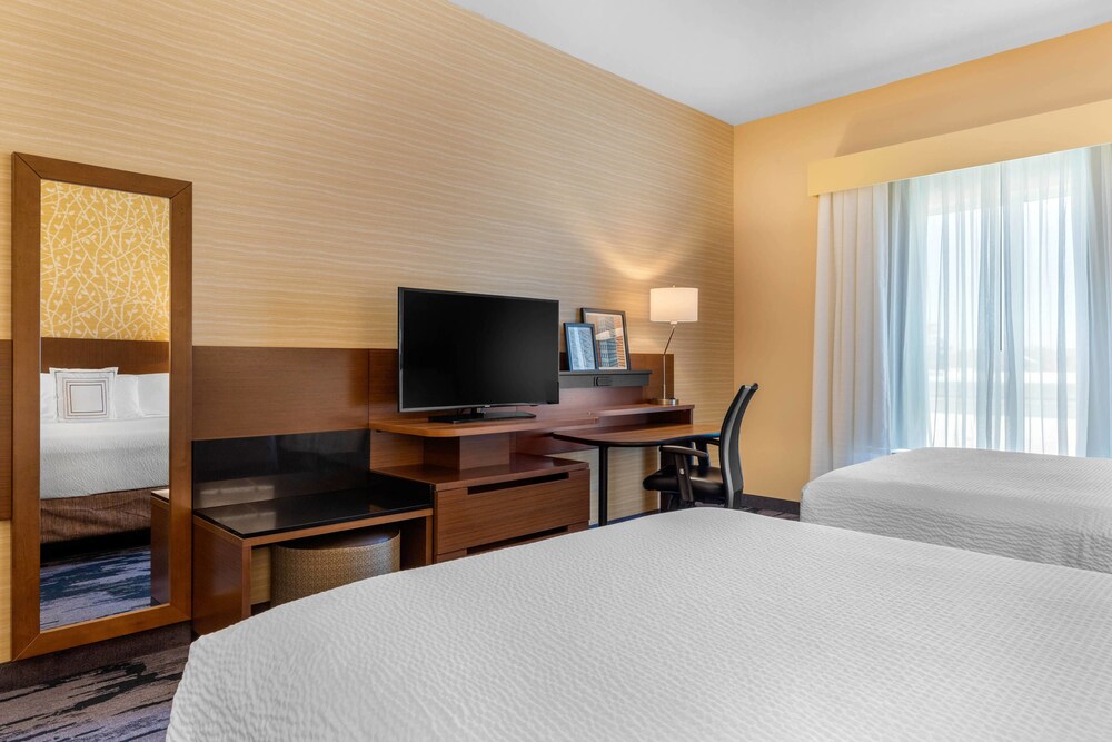 Fairfield Inn & Suites by Marriott Mebane - photo 8