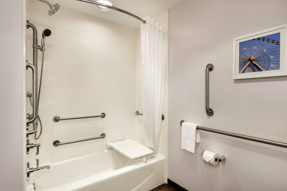 Hampton Inn & Suites Dallas Mesquite - photo 23
