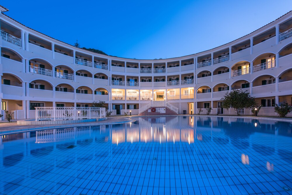 Windmill Bay Aparthotel - last minute hotel in Zakynthos