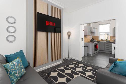 Woodbine House Air Host and Stay Free parking Contractor Friendly — 4-Star Luxury Hotel in Liverpool, United Kingdom
