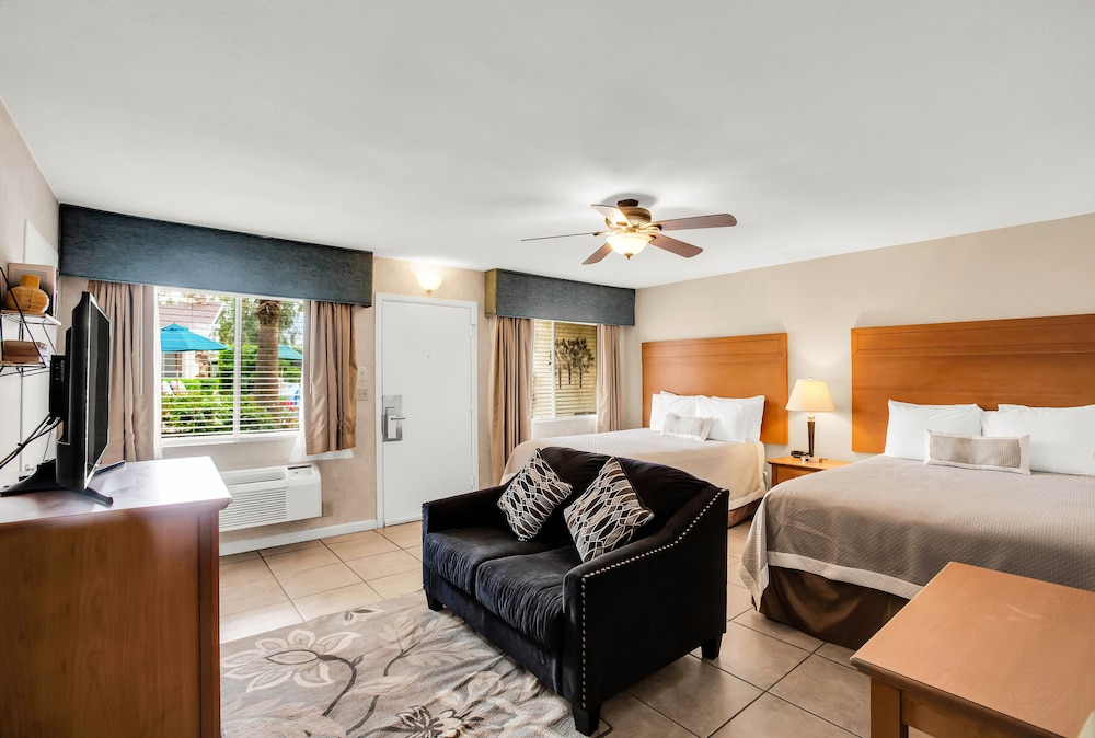 Inn at Deep Canyon - photo 24