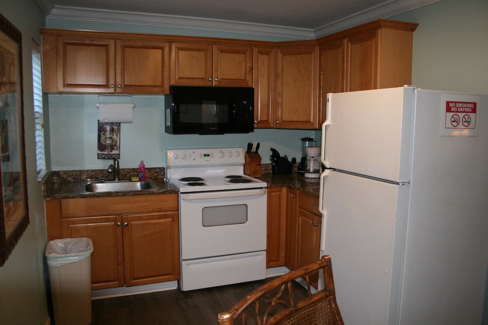 Royal North Beach All Suites - photo 9