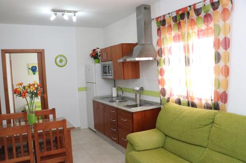Apartamento La Azucena — 4-Star Luxury Hotel in Conil De La Frontera, Spain