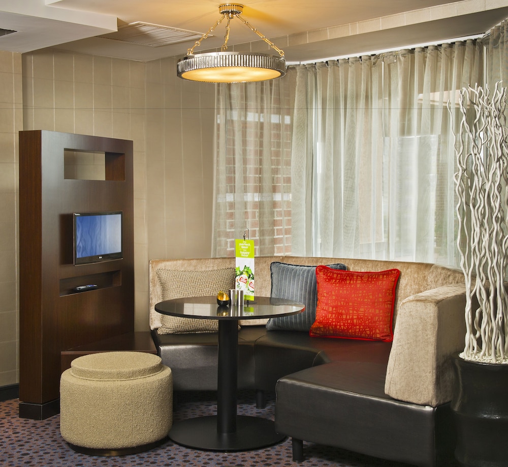 Courtyard by Marriott Dulles Town Center - photo 5