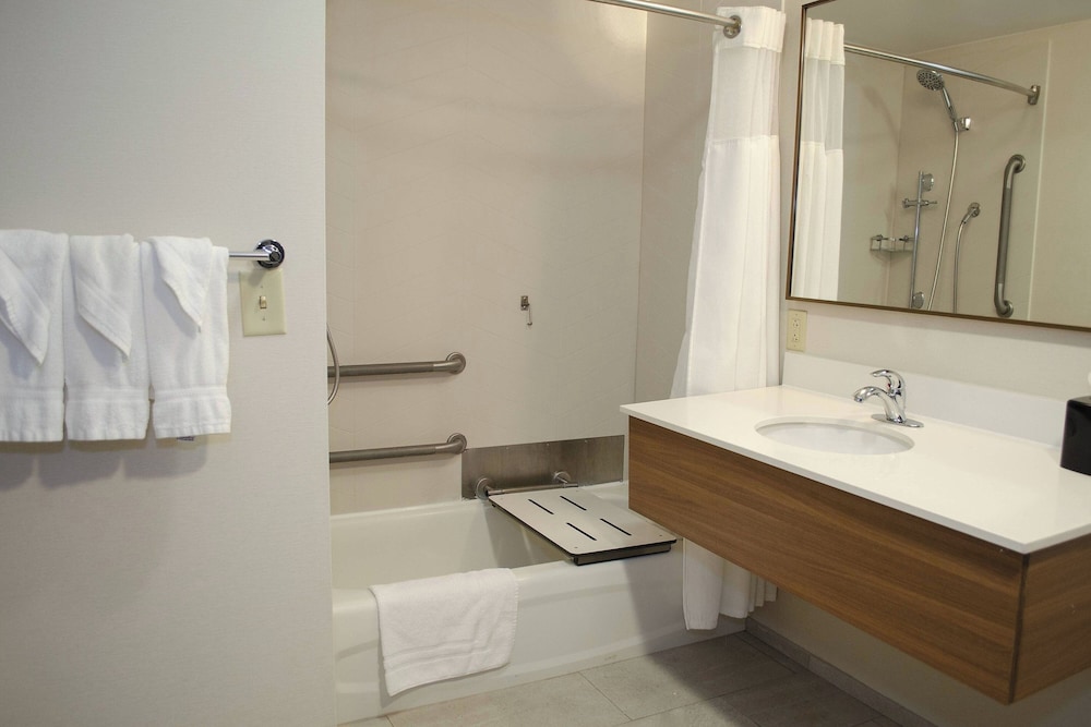 Fairfield Inn & Suites by Marriott Hazleton - photo 22