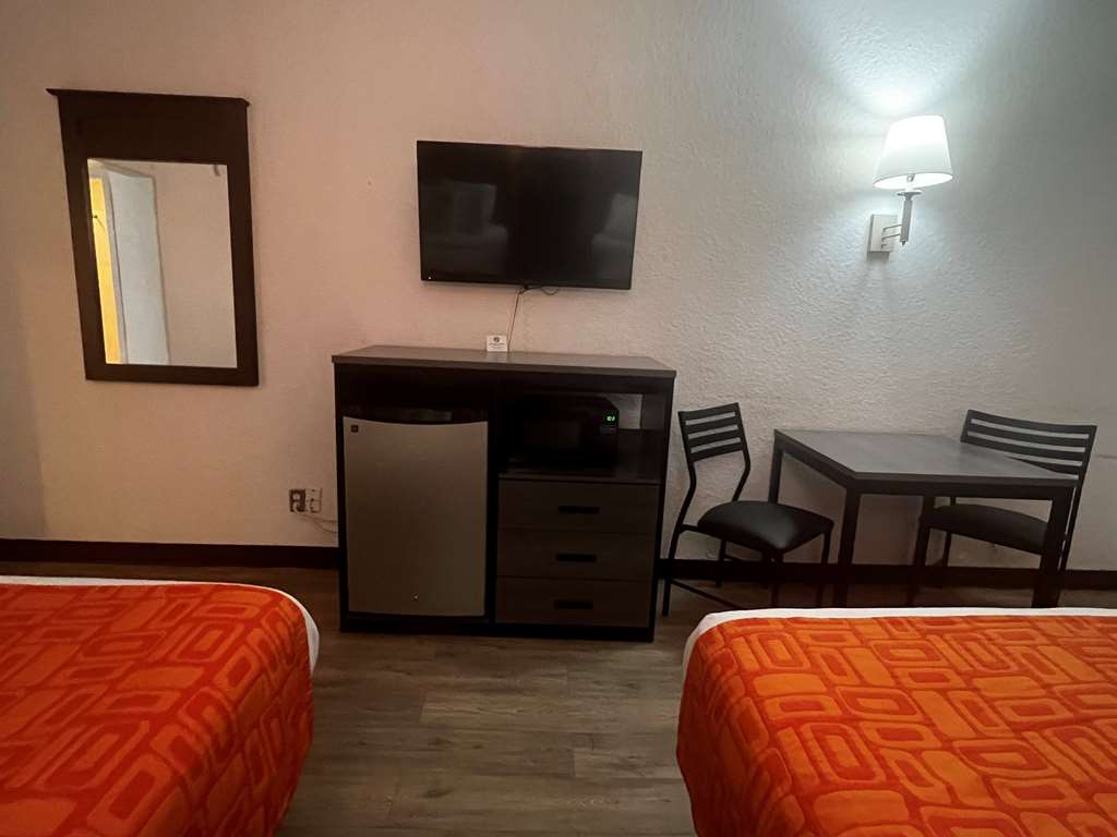 Howard Johnson by Wyndham Galveston - photo 26