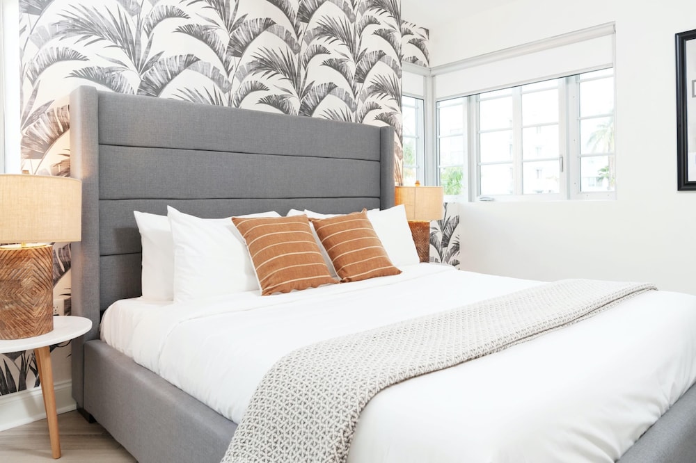 Luxuri Suites - photo 6