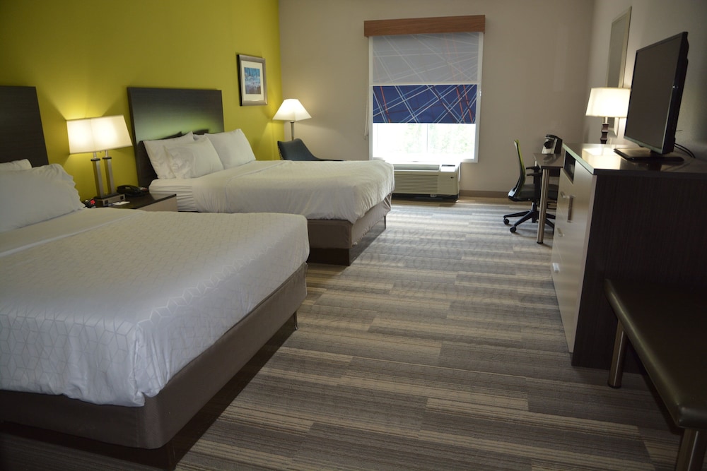 Holiday Inn Express & Suites Caryville by IHG - photo 4