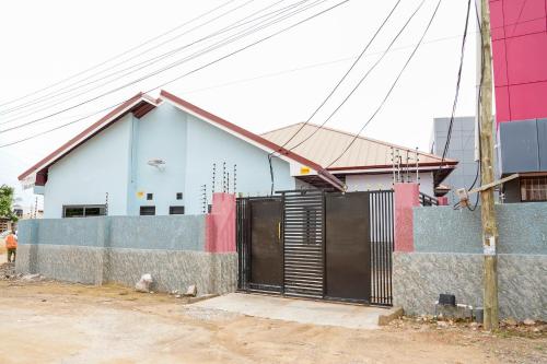 The Hideaway — Accra — photo 4