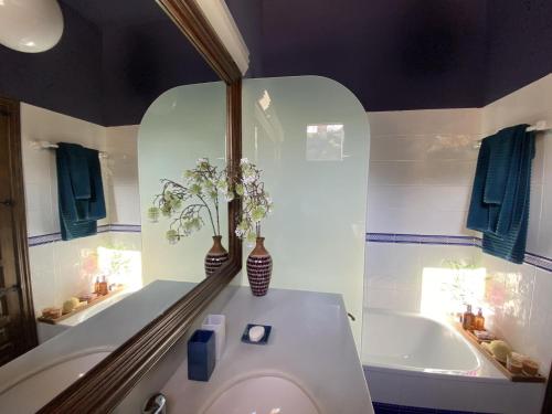 ChezmoiHomes Mirador de los Arcos — 4-Star Luxury Hotel in Granada, Spain