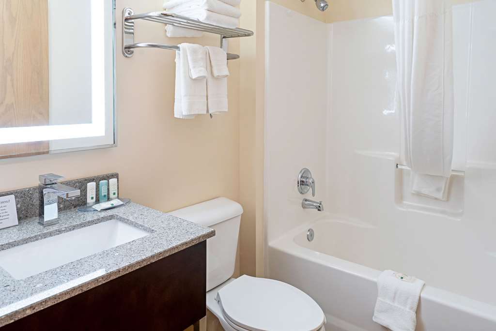 Quality Inn & Suites Robbinsville - photo 17