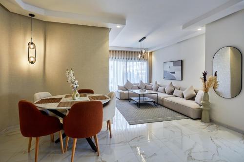 Your Home Away from Home 2 Bed Flat With Parking — 4-Star Luxury Hotel in Casablanca, Morocco