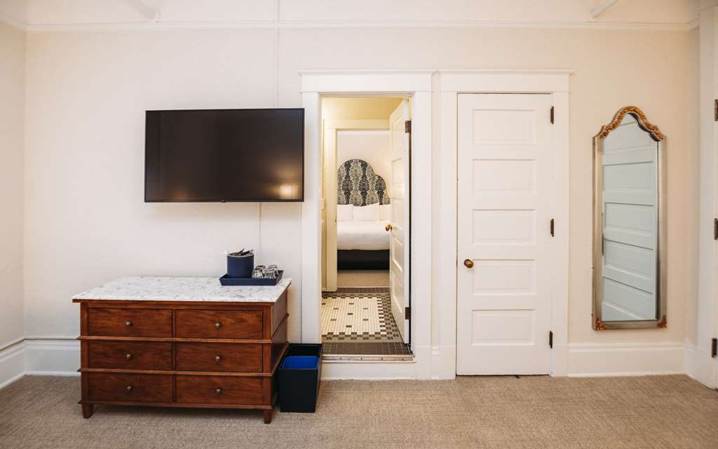 Hotel Colorado - photo 9