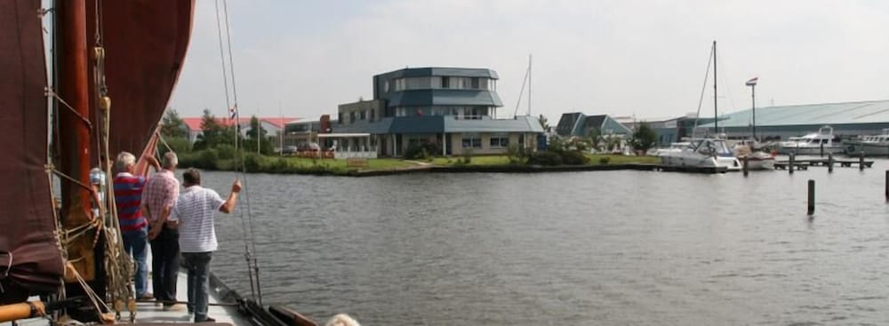 Buitenplaats T Ges — Sneek