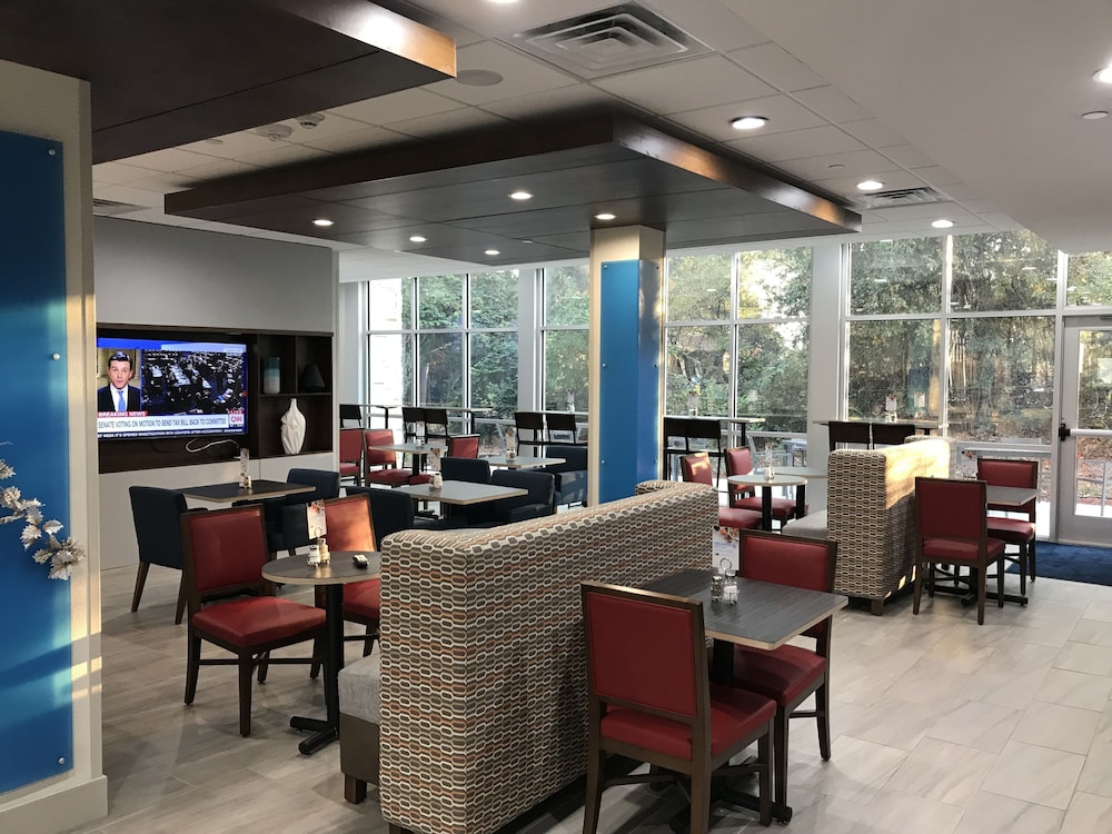 Holiday Inn Express Pineville Alexandria Area by IHG - photo 61