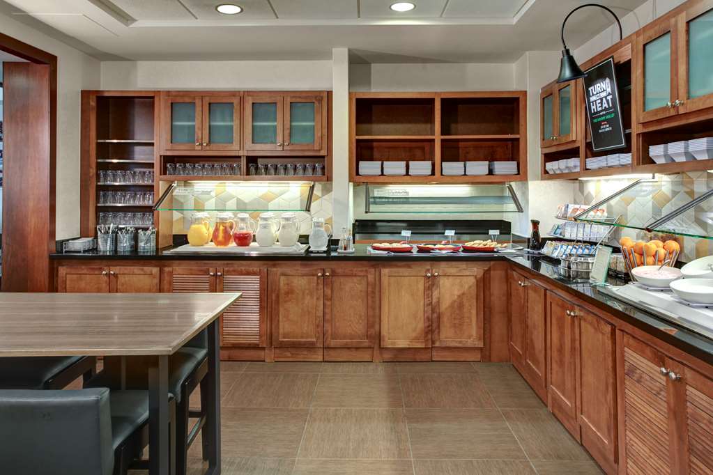 Hyatt Place Albuquerque Airport - photo 32