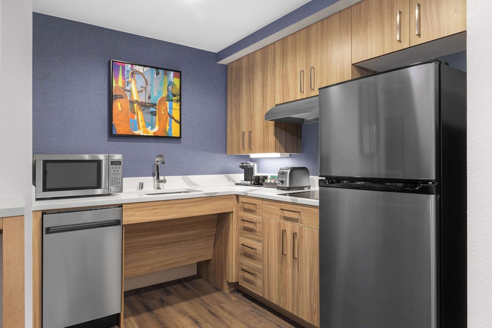 Homewood Suites by Hilton San Diego Airport Liberty Station - photo 14