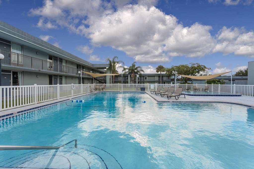 Super 8 by Wyndham Ocala I 75 - photo 15